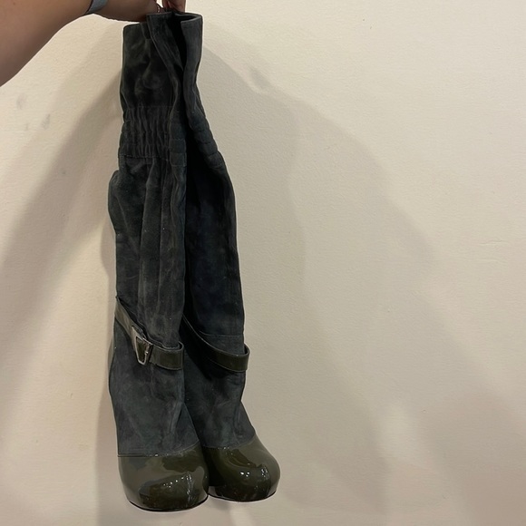 Knee high suede and patent leather hot long boot